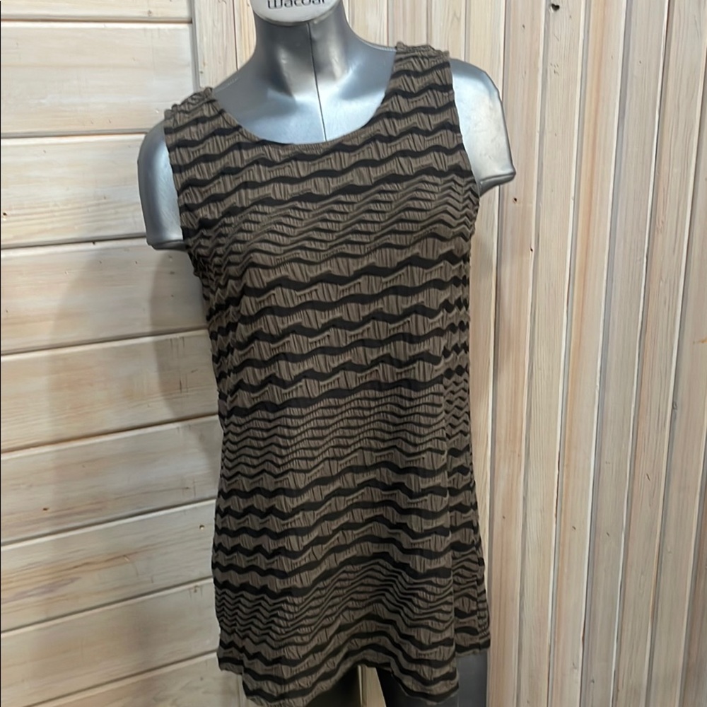 Chalet Ribbed Black and Brown Tank Top